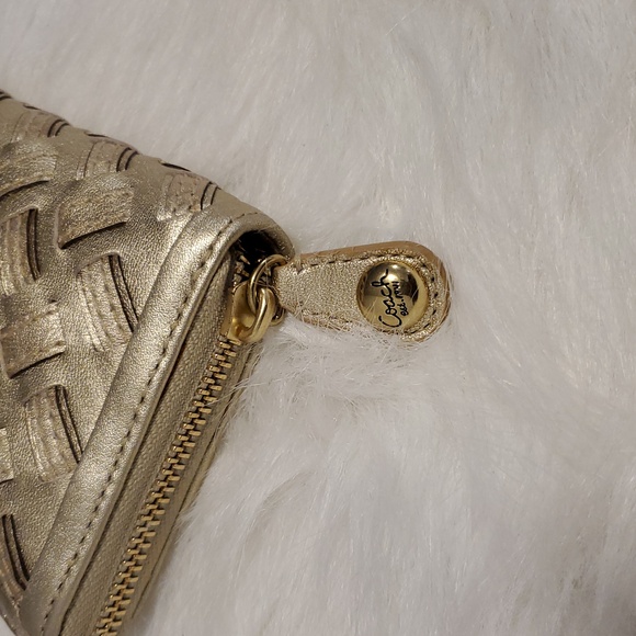 Coach Gold Zip around Wallet - Picture 2 of 3